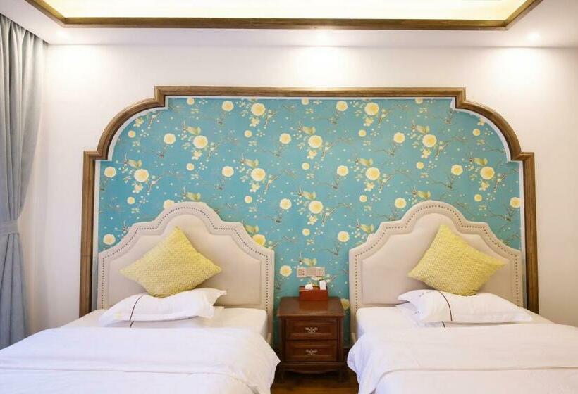 ガーデンビュースーペリアールーム, Fenghuang Slowly Time Inn