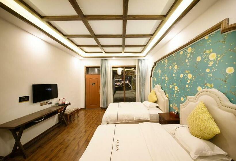 ガーデンビュースーペリアールーム, Fenghuang Slowly Time Inn