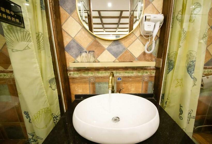 ガーデンビュースーペリアールーム, Fenghuang Slowly Time Inn