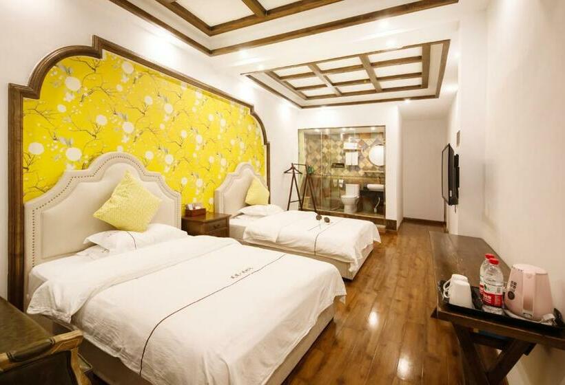 Номер Superior Вид на Сад, Fenghuang Slowly Time Inn