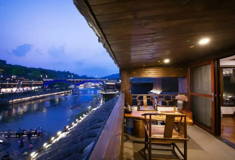 オーシャンビューデラックスルーム, Fenghuang Slowly Time Inn