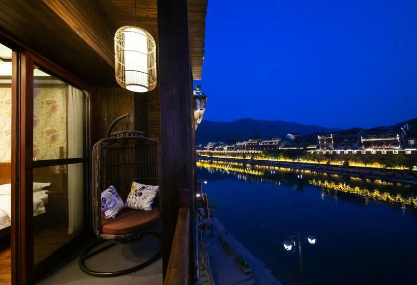 オーシャンビューデラックスルーム, Fenghuang Slowly Time Inn