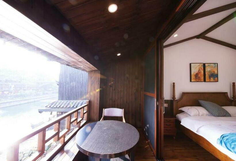 バルコニー付きデラックスルーム, Fenghuang Slowly Time Inn