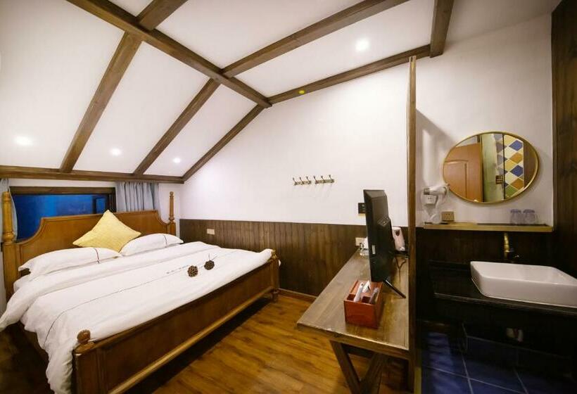 エコノミールーム, Fenghuang Slowly Time Inn