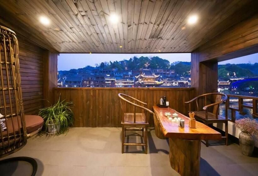 Номер Deluxe Вид на Море, Fenghuang Slowly Time Inn
