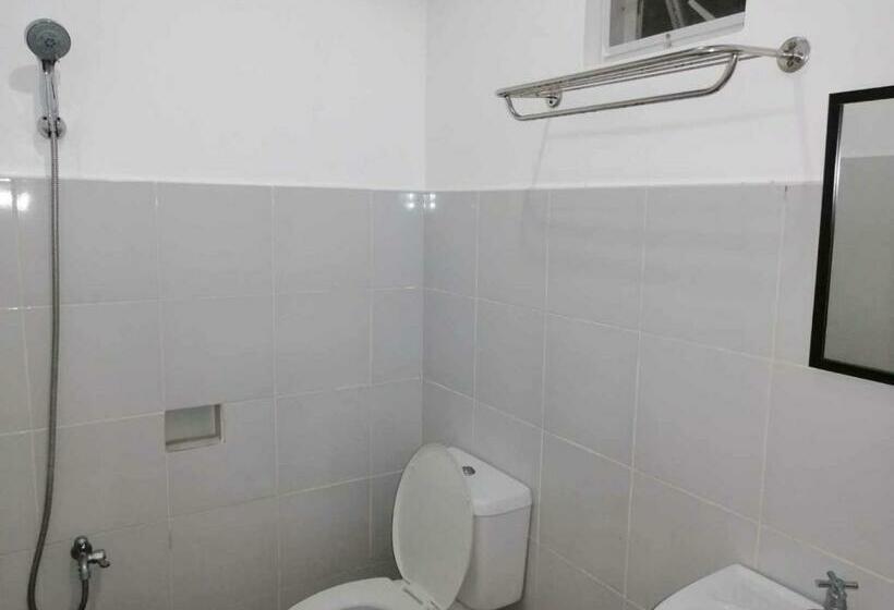 غرفة قياسية رباعية, Costa De Angelo Bolo Beach Resort