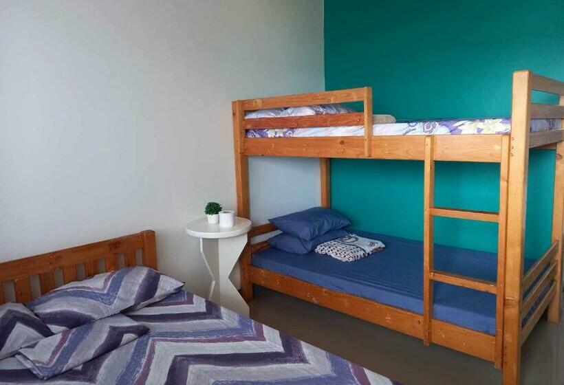 غرفة قياسية رباعية, Costa De Angelo Bolo Beach Resort