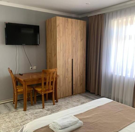 سوییت, All Seasons