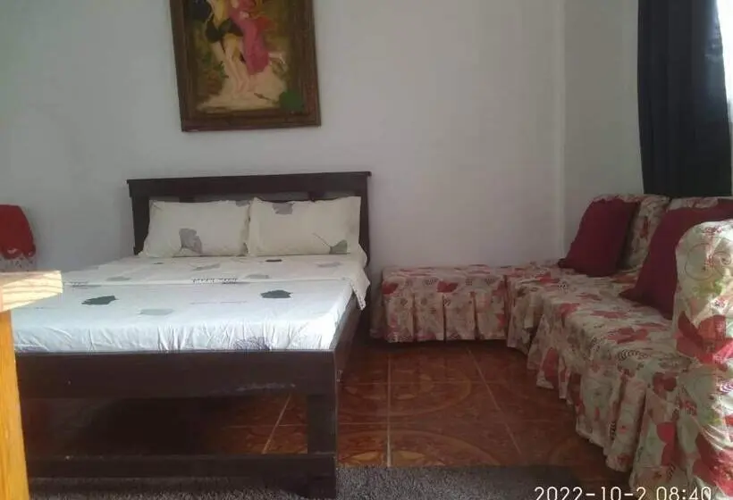 Deluxe-huone, Alona S Traditional Filipino Home Near 100 Islands Wharf