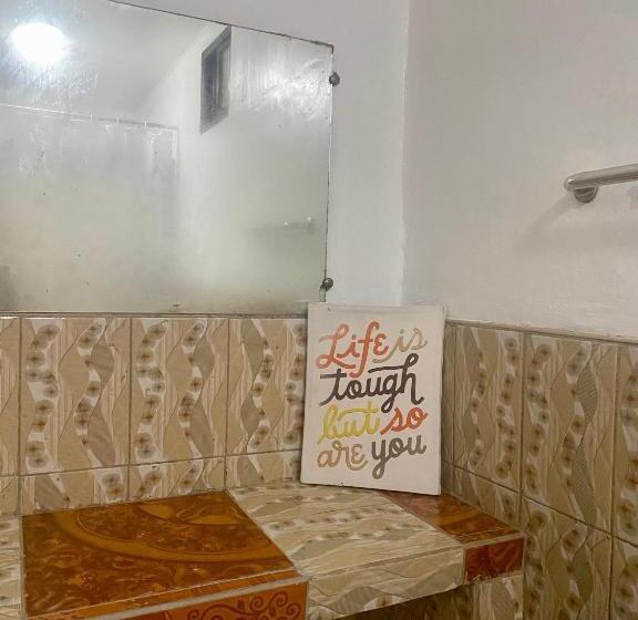 스탠다드 발코니 룸, Traditional Filipino Home Near 100 Islands Wharf