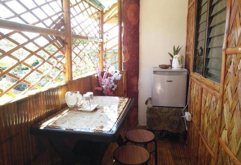 이코노미 룸, Traditional Filipino Home Near 100 Islands Wharf