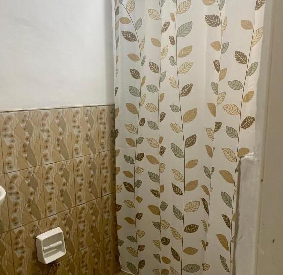 스탠다드 발코니 룸, Traditional Filipino Home Near 100 Islands Wharf