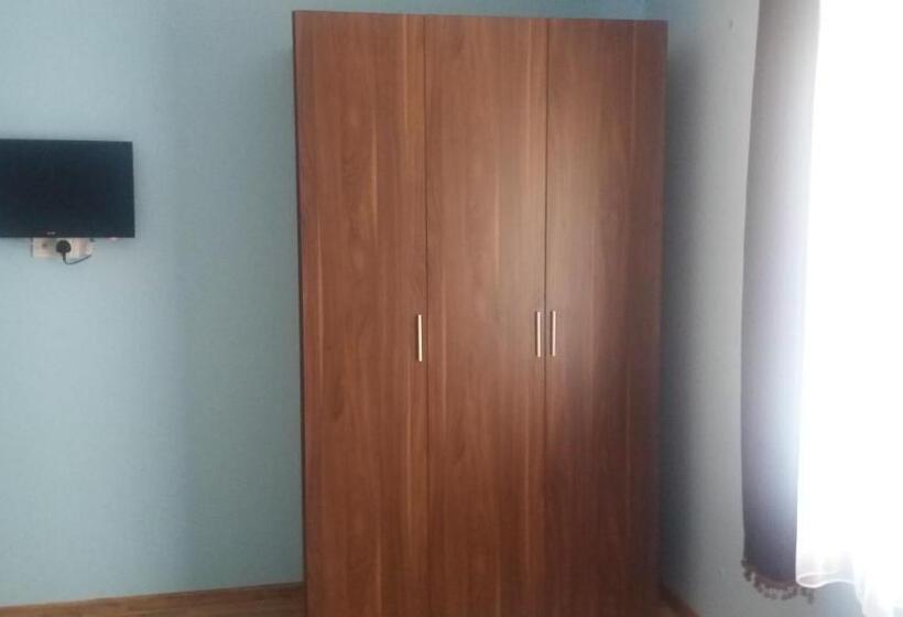 اتاق استاندارد, Irinola