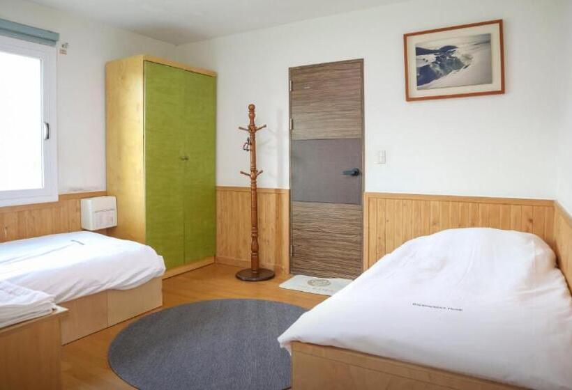 デラックスルーム, Backpacker's Home