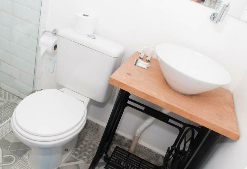 اتاق استاندارد چهار تخته, Casa Tuxi