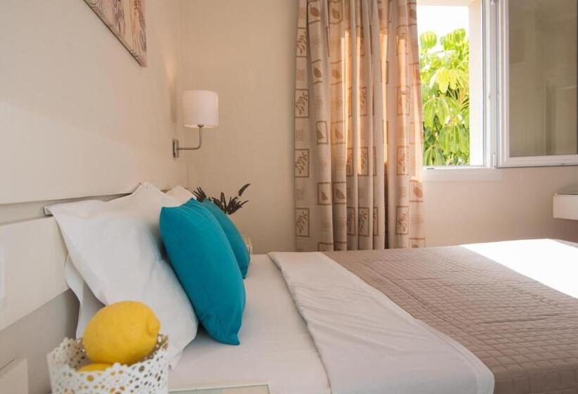 Апартаменты 1 Спальня, Blue Sky Apartments