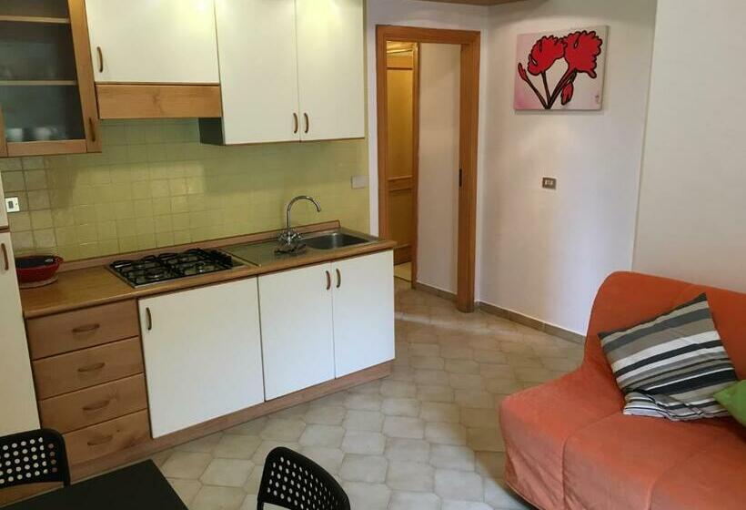 شقة غرفة واحدة, Fonteluna Residence