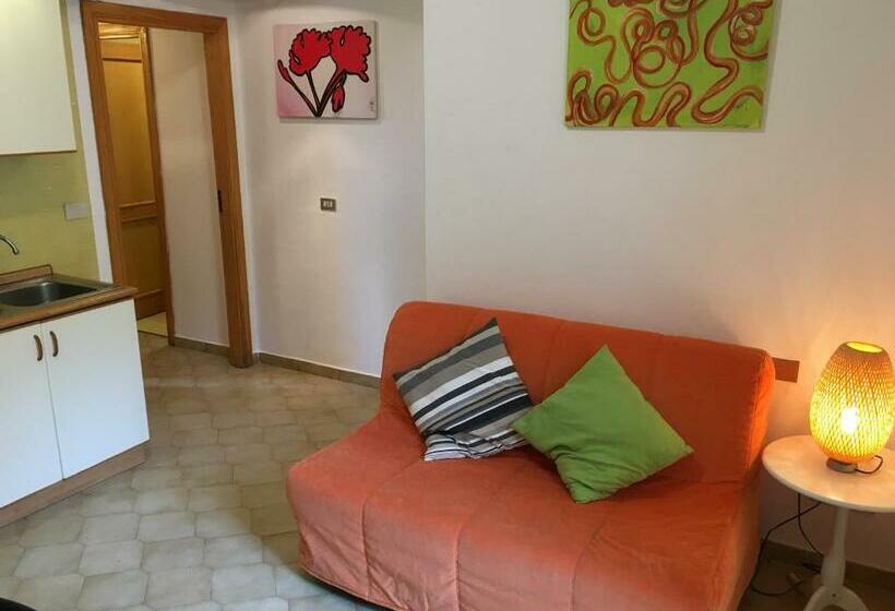 شقة غرفة واحدة, Fonteluna Residence