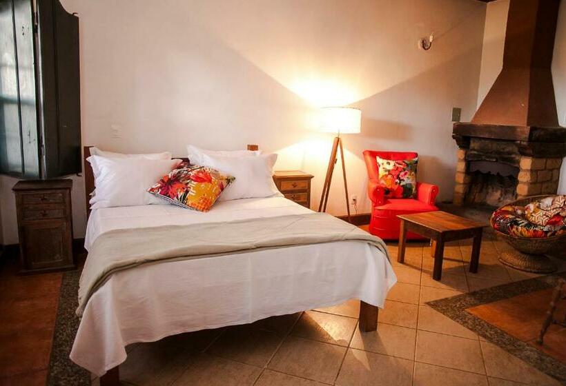 高级大房间, Almaserra Vila