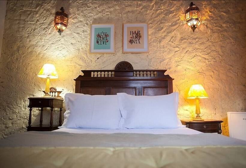 Номер Стандарт, Almaserra Vila