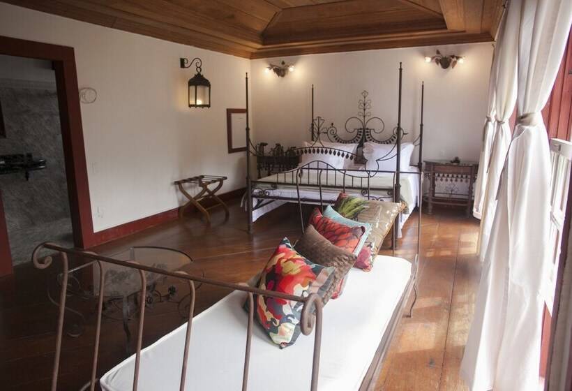 Номер Deluxe, Almaserra Vila