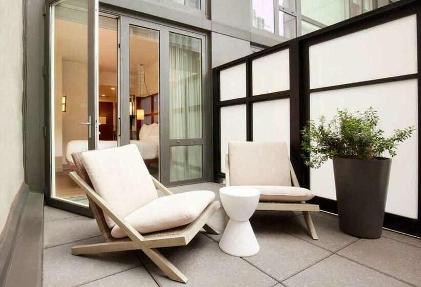 标准间带露台, Arlo Nomad