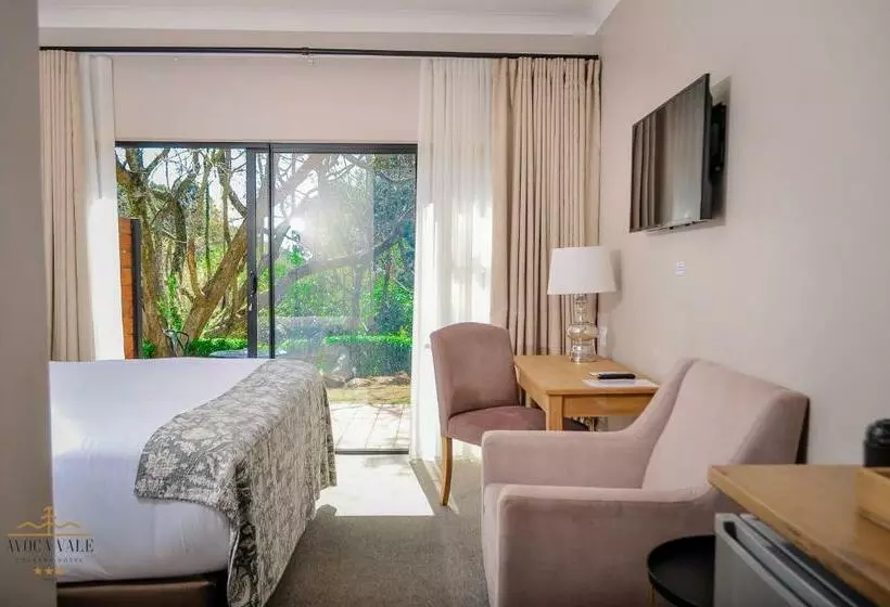 سوییت لوکس, Avoca Vale Country