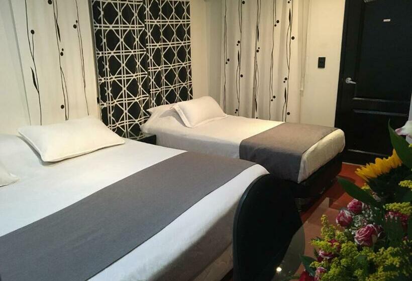 标准三人间, Ejecutivo Embajada