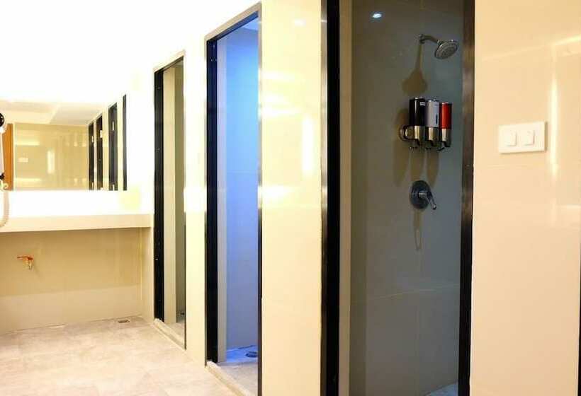 Quarto Familiar, Cloud 9 Lodge