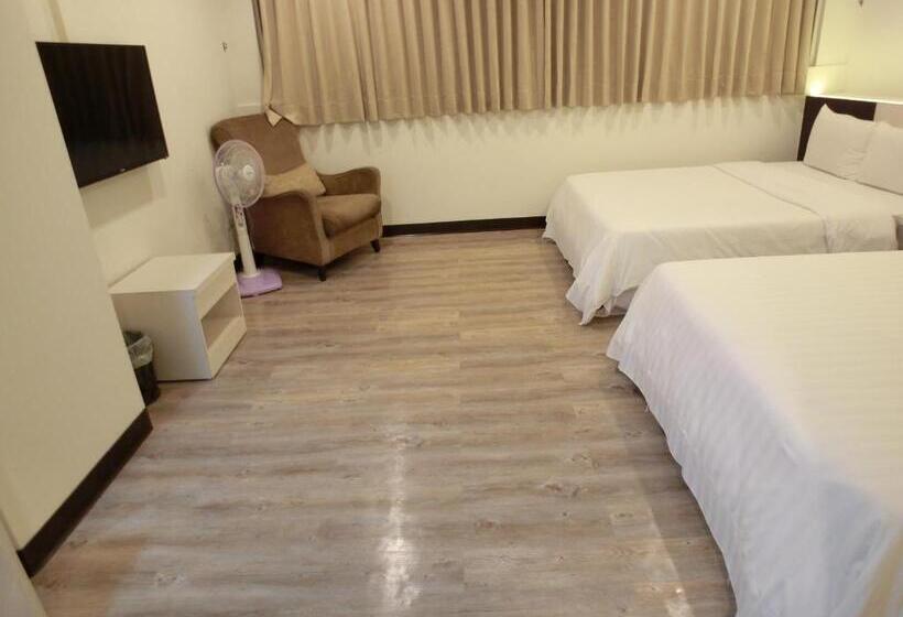 اتاق استاندارد چهار تخته, Lotus Yuan Business