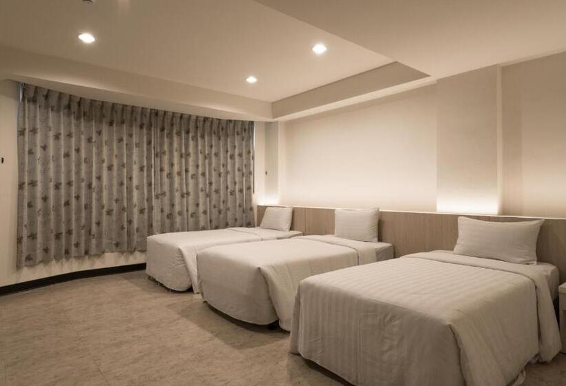 اتاق راحتی سه تخته, Lotus Yuan Business