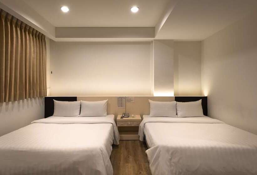 اتاق استاندارد چهار تخته, Lotus Yuan Business