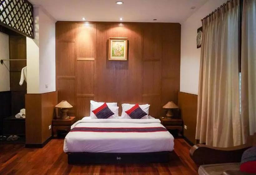 سوییت لوکس, Risasinee Spa & Resort