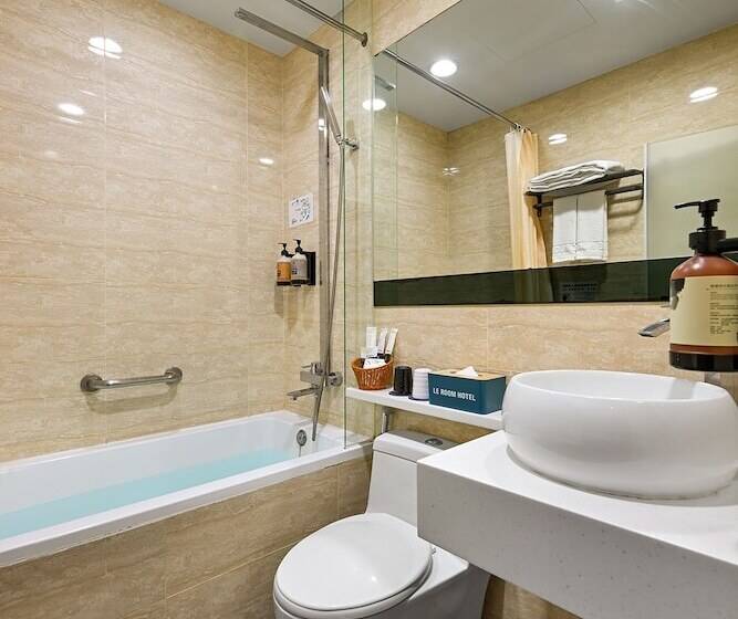اتاق لوکس, Le Room Hotel Taoyuan