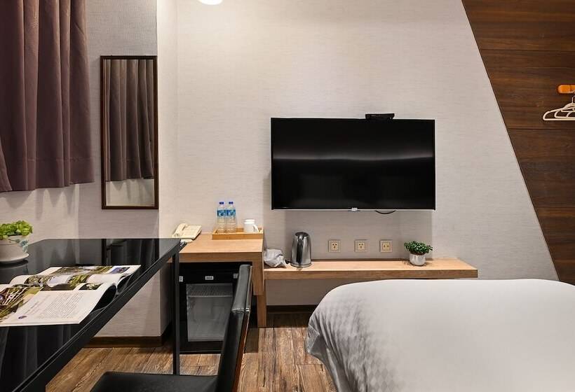 اتاق لوکس, Le Room Hotel Taoyuan