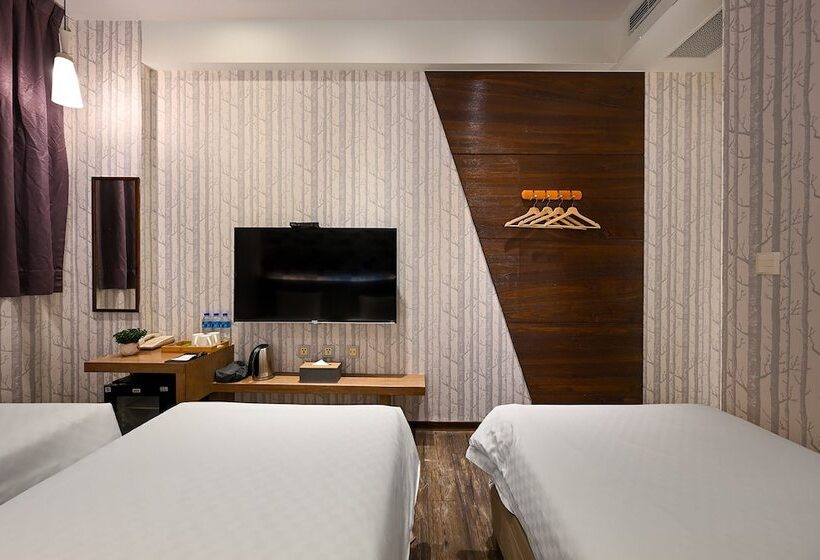 اتاق لوکس سه تخته, Le Room Hotel Taoyuan