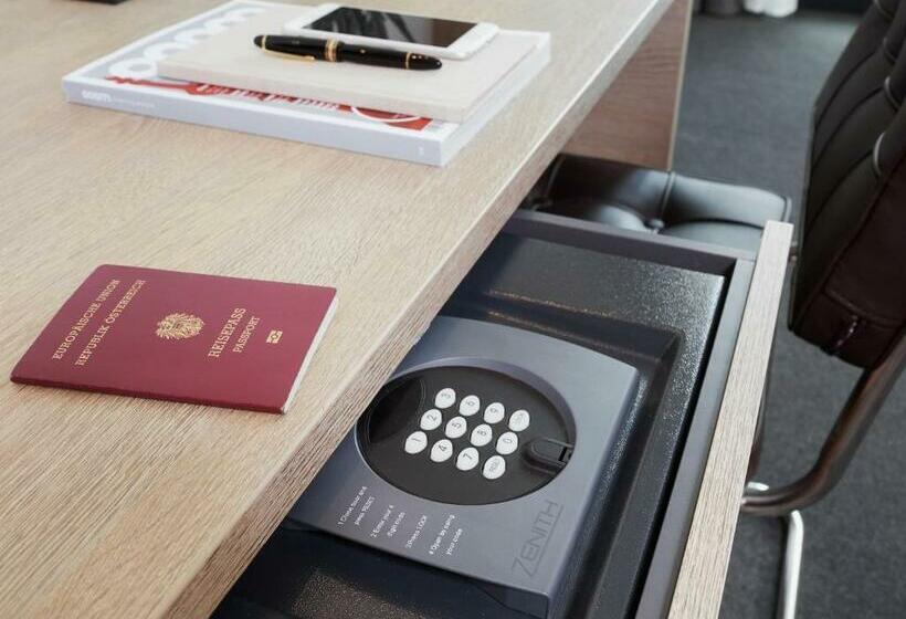 Апартаменты Deluxe 1 Спальня, Living Hotel Frankfurt