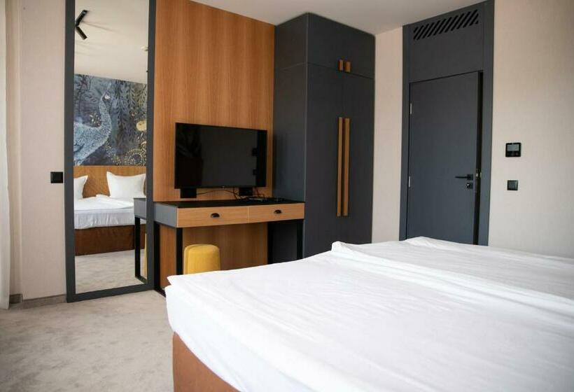 Люкс с Балконом, Saint Thomas Holiday Village