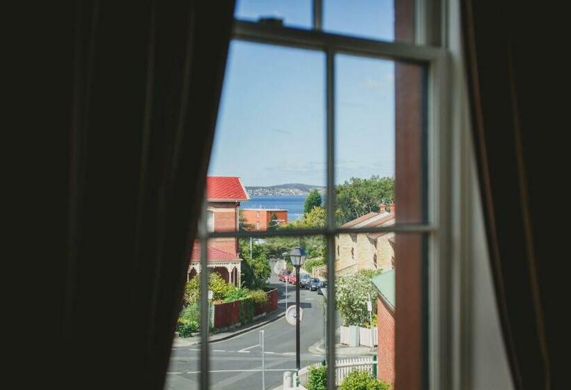 آپارتمان 2 خوابه, The Grand Old Duke