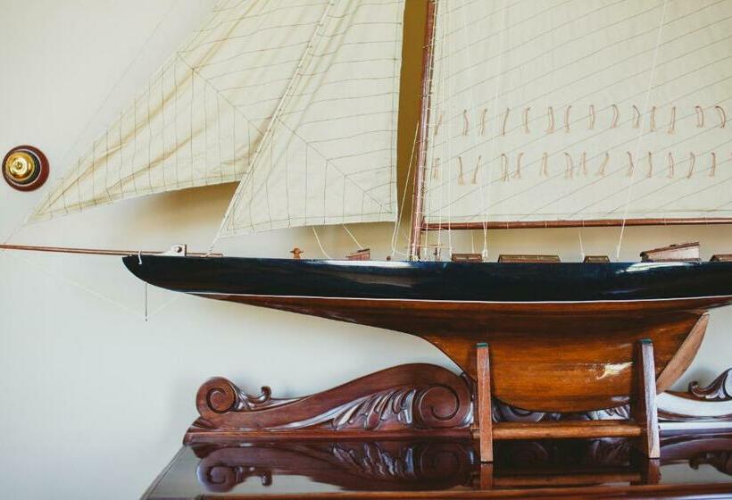 آپارتمان 2 خوابه, The Grand Old Duke