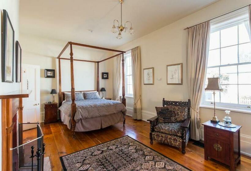 آپارتمان 2 خوابه, The Grand Old Duke