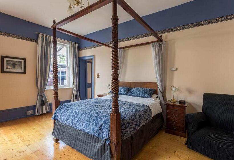 آپارتمان 1 خوابه, The Grand Old Duke