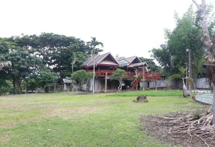 Talo 2 Makuuhuonetta, ปอ อา ยอ รีสอร์ท