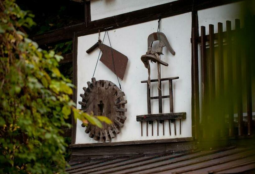 غرفة قياسية, Taigakukan