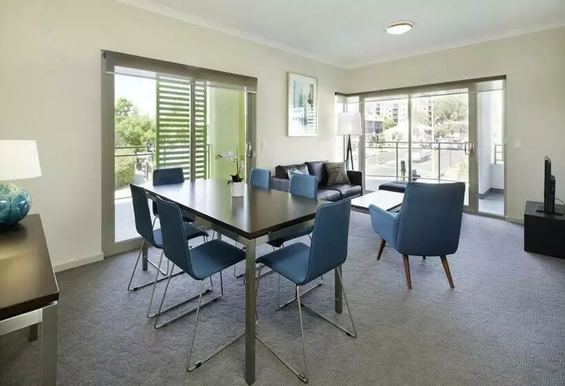 Huoneisto 2 Makuuhuonetta, Baileys Serviced Apartments