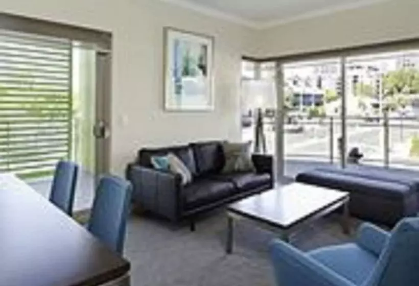 Huoneisto 2 Makuuhuonetta, Baileys Serviced Apartments