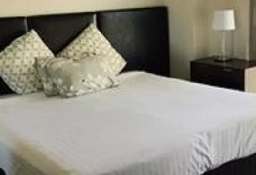 Huoneisto 2 Makuuhuonetta, Baileys Serviced Apartments