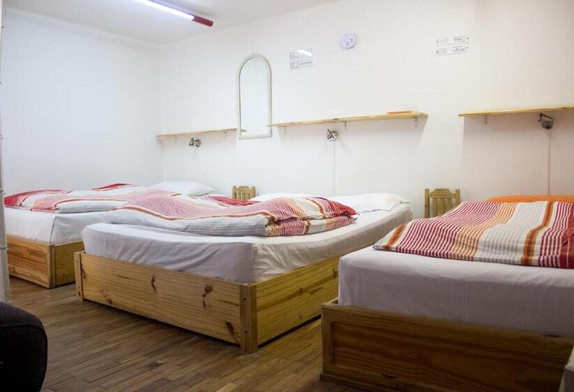 标准三人间共用浴室, Onkel Inn 1886   Hostel