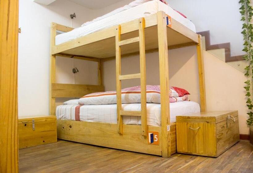 标准四人间共用浴室, Onkel Inn 1886   Hostel