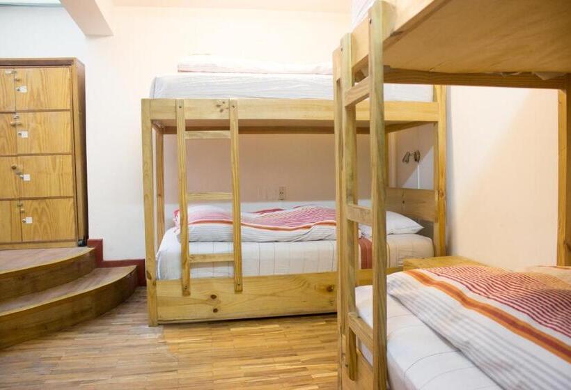 标准四人间共用浴室, Onkel Inn 1886   Hostel